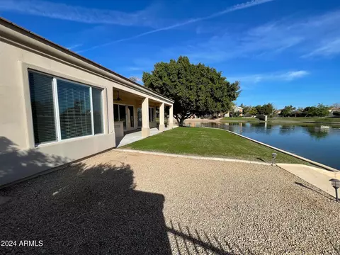 Exterior - 2120 E Catamaran Dr, Gilbert, AZ 85234 photo 6 of 8