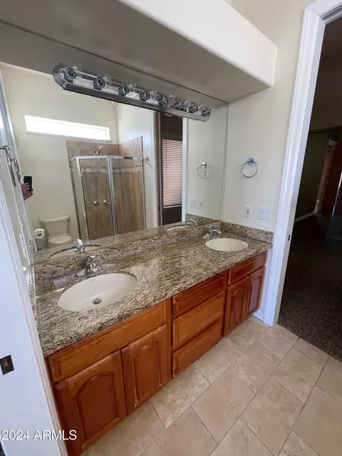 Bath - 2120 E Catamaran Dr, Gilbert, AZ 85234 photo 6 of 9