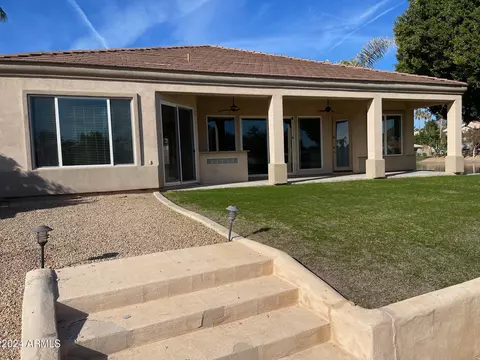 Exterior - 2120 E Catamaran Dr, Gilbert, AZ 85234 photo 7 of 8