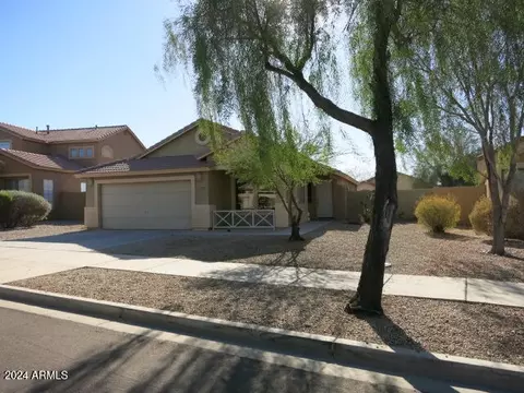17447 W Rock Wren Ct, Goodyear, AZ 85338