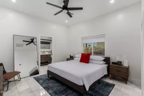726 E Amelia Ave, Phoenix, AZ 85014 photo 8