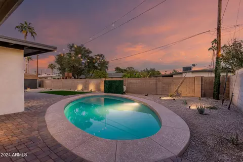 3753 E Paradise Dr, Phoenix, AZ 85028 photo 32