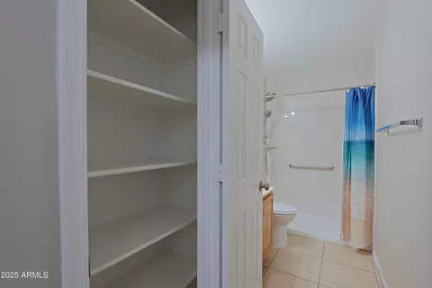 Bath - 4047 E Rowel Rd, Phoenix, AZ 85050 photo 4 of 6