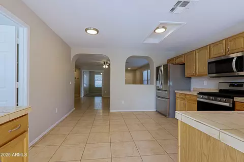 Entry Way - 4047 E Rowel Rd, Phoenix, AZ 85050 photo 1 of 1