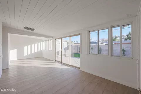 Living - 2329 E Turney Ave, Phoenix, AZ 85016 photo 5 of 5