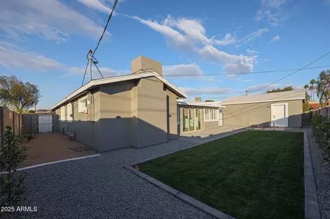 Exterior - 2329 E Turney Ave, Phoenix, AZ 85016 photo 3 of 7