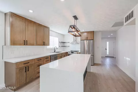 Kitchen - 2329 E Turney Ave, Phoenix, AZ 85016 photo 6 of 6