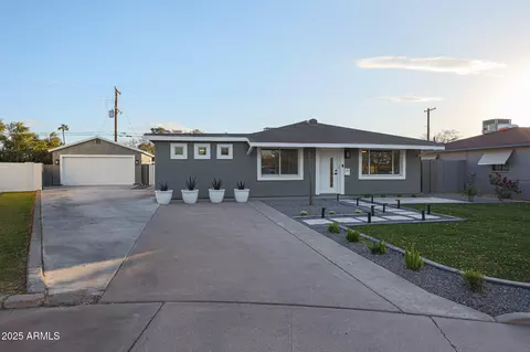 2329 E Turney Ave, Phoenix, AZ 85016