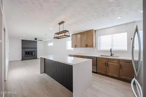 Kitchen - 2329 E Turney Ave, Phoenix, AZ 85016 photo 1 of 6