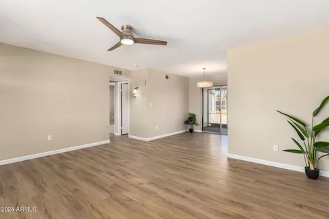 Living - 1079 S Lawther Dr, Apache Junction, AZ 85120 photo 2 of 3