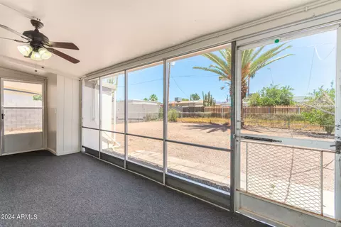 Exterior - 1079 S Lawther Dr, Apache Junction, AZ 85120 photo 2 of 8