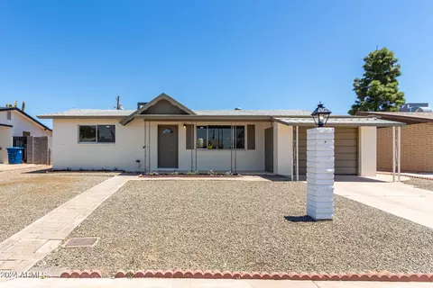 Exterior - 1079 S Lawther Dr, Apache Junction, AZ 85120 photo 1 of 8
