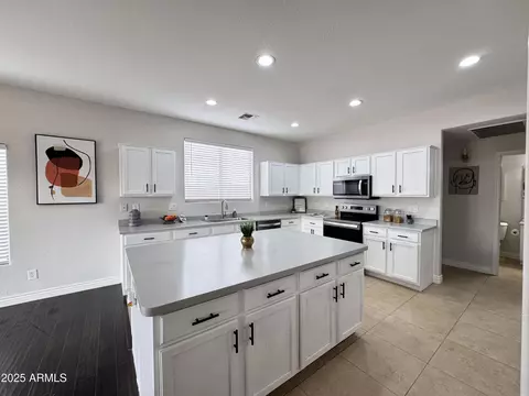 7146 W Globe Ave, Phoenix, AZ 85043 photo 5