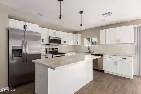 1217 W Elna Rae St, Tempe, AZ 85281