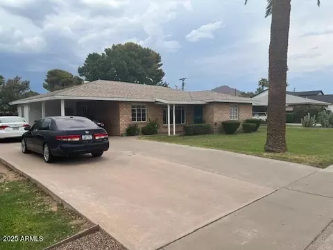 3808 E Piccadilly Rd, Phoenix, AZ 85018 photo 2