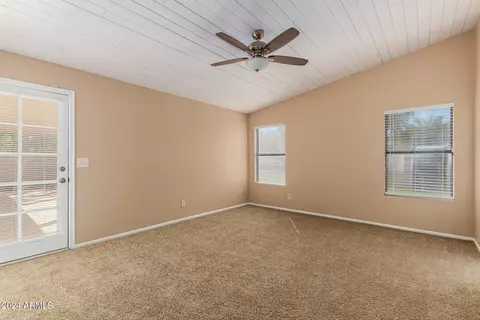 4008 E Cholla Canyon Dr, Phoenix, AZ 85044 photo 13