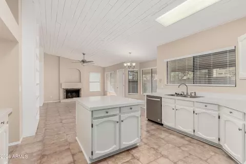 4008 E Cholla Canyon Dr, Phoenix, AZ 85044 photo 7