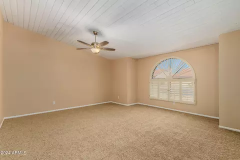 4008 E Cholla Canyon Dr, Phoenix, AZ 85044 photo 2