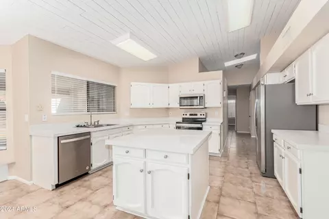 4008 E Cholla Canyon Dr, Phoenix, AZ 85044 photo 9