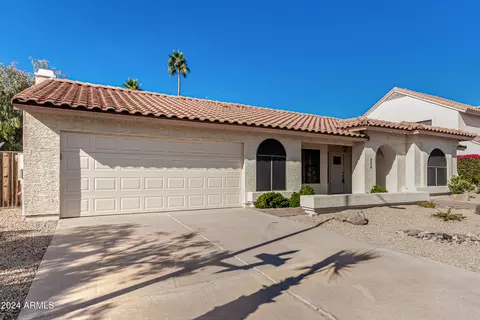 4008 E Cholla Canyon Dr, Phoenix, AZ 85044