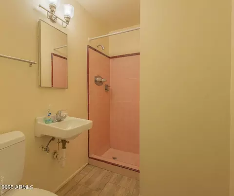 1350 N 37th Dr, Phoenix, AZ 85009 photo 14