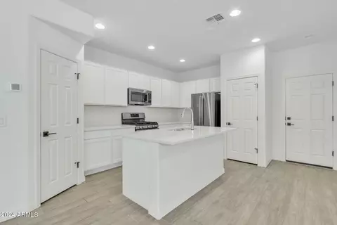 8235 E Impala Ave, Mesa, AZ 85209 photo 14