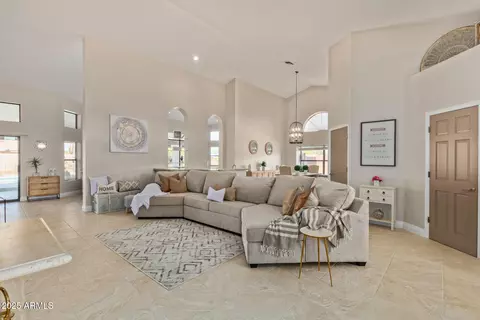 7702 W Bluefield Ave, Glendale, AZ 85308