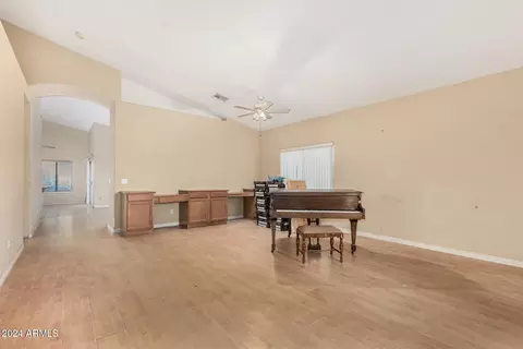 10422 Edgewood Ave, Mesa, AZ 85208 photo 3