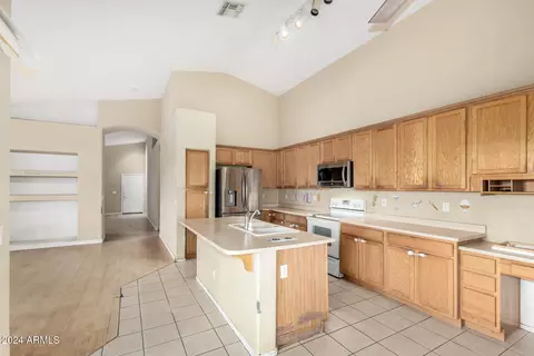 10422 Edgewood Ave, Mesa, AZ 85208 photo 9