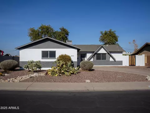 3308 W Surrey Ave, Phoenix, AZ 85029