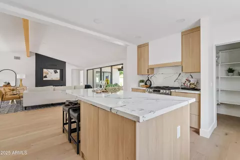 Kitchen - 6733 N 14th St, Phoenix, AZ 85014 photo 7 of 7