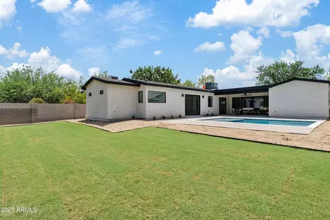 Exterior - 6733 N 14th St, Phoenix, AZ 85014 photo 5 of 5