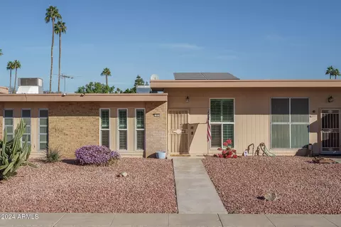 9912 W Cedar Dr, Sun City, AZ 85351