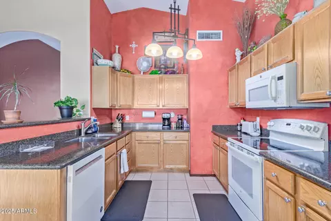 7802 E Covina St, Mesa, AZ 85207 photo 11