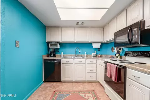 4201 E Camelback Rd #70, Phoenix, AZ 85018 photo 13