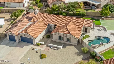 View/Area - 905 E Knight Ln, Tempe, AZ 85284 photo 2 of 2