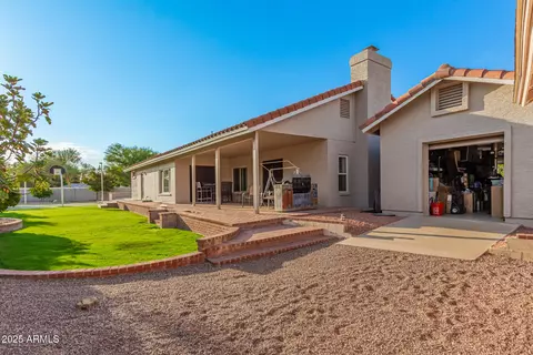 Exterior - 905 E Knight Ln, Tempe, AZ 85284 photo 7 of 12