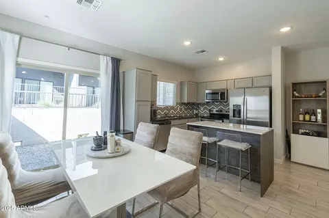 Dining - 8184 N 22nd Dr, Phoenix, AZ 85021 photo 1 of 1