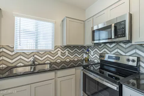 Kitchen - 8184 N 22nd Dr, Phoenix, AZ 85021 photo 2 of 5