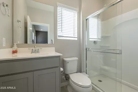 Bath - 8184 N 22nd Dr, Phoenix, AZ 85021 photo 3 of 3