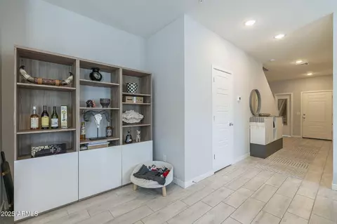 Entry Way - 8184 N 22nd Dr, Phoenix, AZ 85021 photo 3 of 5