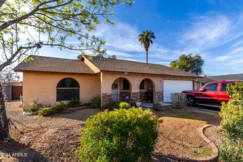 5147 W Seldon Ln, Glendale, AZ 85302