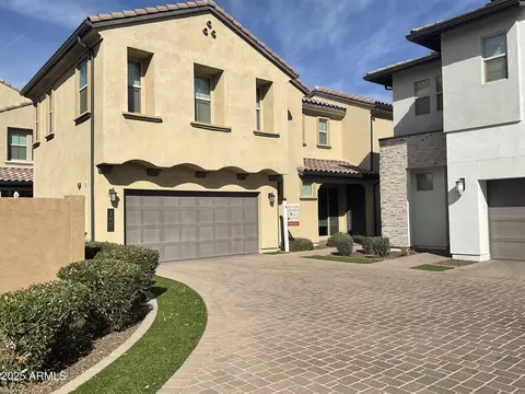 1669 S Wallrade Ln, Gilbert, AZ 85295