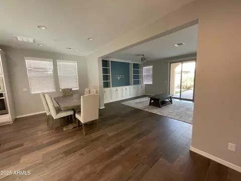 1669 S Wallrade Ln, Gilbert, AZ 85295 photo 4