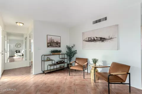 1014 E Michigan Ave, Phoenix, AZ 85022 photo 10