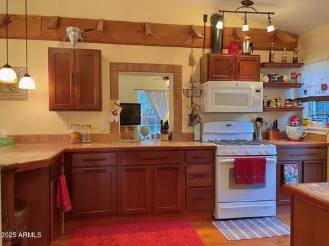 Kitchen - 9 Spring Cyn, Bisbee, AZ 85603 photo 6 of 6