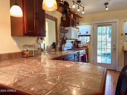 Kitchen - 9 Spring Cyn, Bisbee, AZ 85603 photo 3 of 6