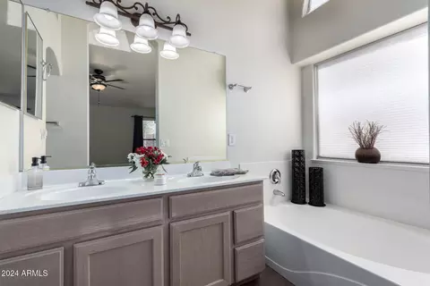 3949 E Monona Dr, Phoenix, AZ 85050 photo 24