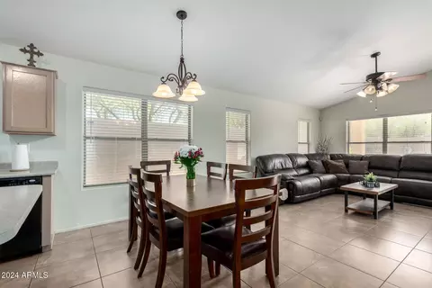 3949 E Monona Dr, Phoenix, AZ 85050 photo 15