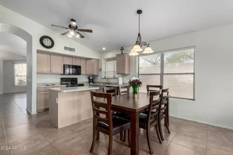 3949 E Monona Dr, Phoenix, AZ 85050 photo 14